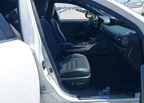 2016 Lexus Is 200T 200T from USA, damaged, VIN JTHBA1D29G5011923